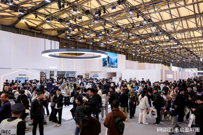 生活华为鸿蒙智家再造新高度PG麻将胡了引领全场景智慧(图1)